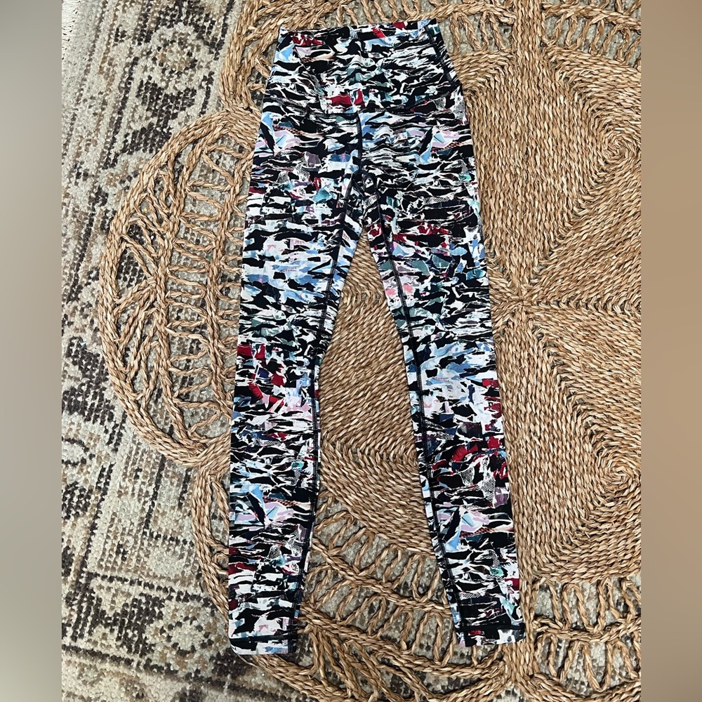 Lululemon Women Leggings Size 2
